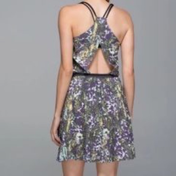 Sale! Lululemon City Summer Dress size 6 - Picture 2 of 6